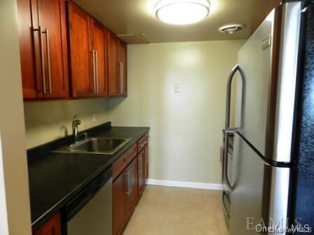 Property Photo:  304 Chateau Rive Street 304  NY 10566 