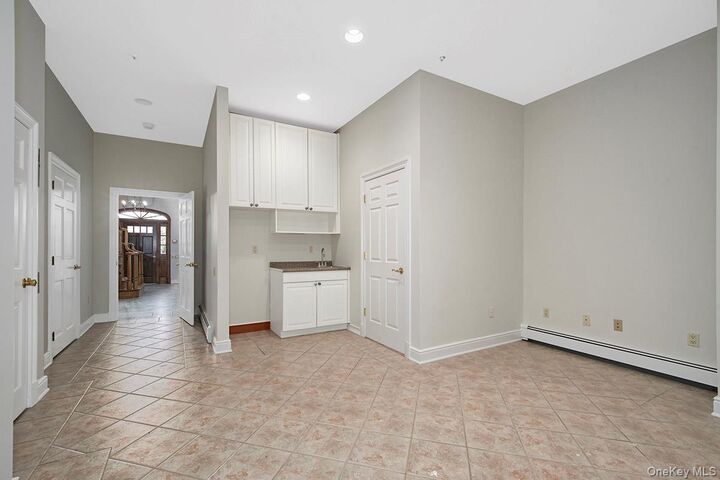 Property Photo:  228 Lincoln Avenue E 226  NY 10604 