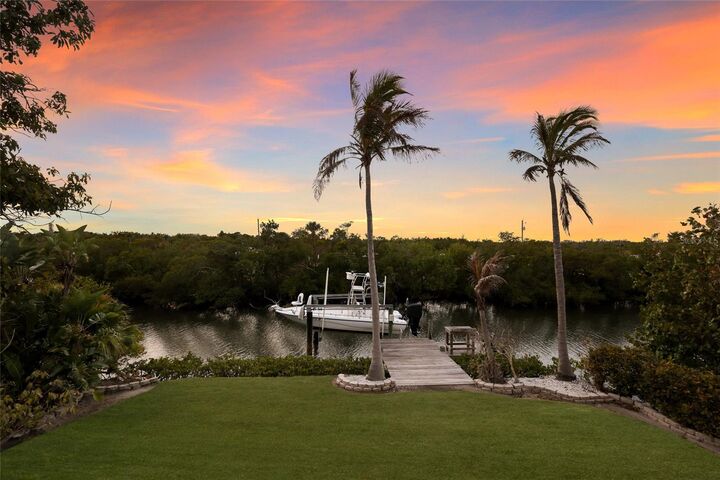 Property Photo:  115 Burns Road  FL 34250 