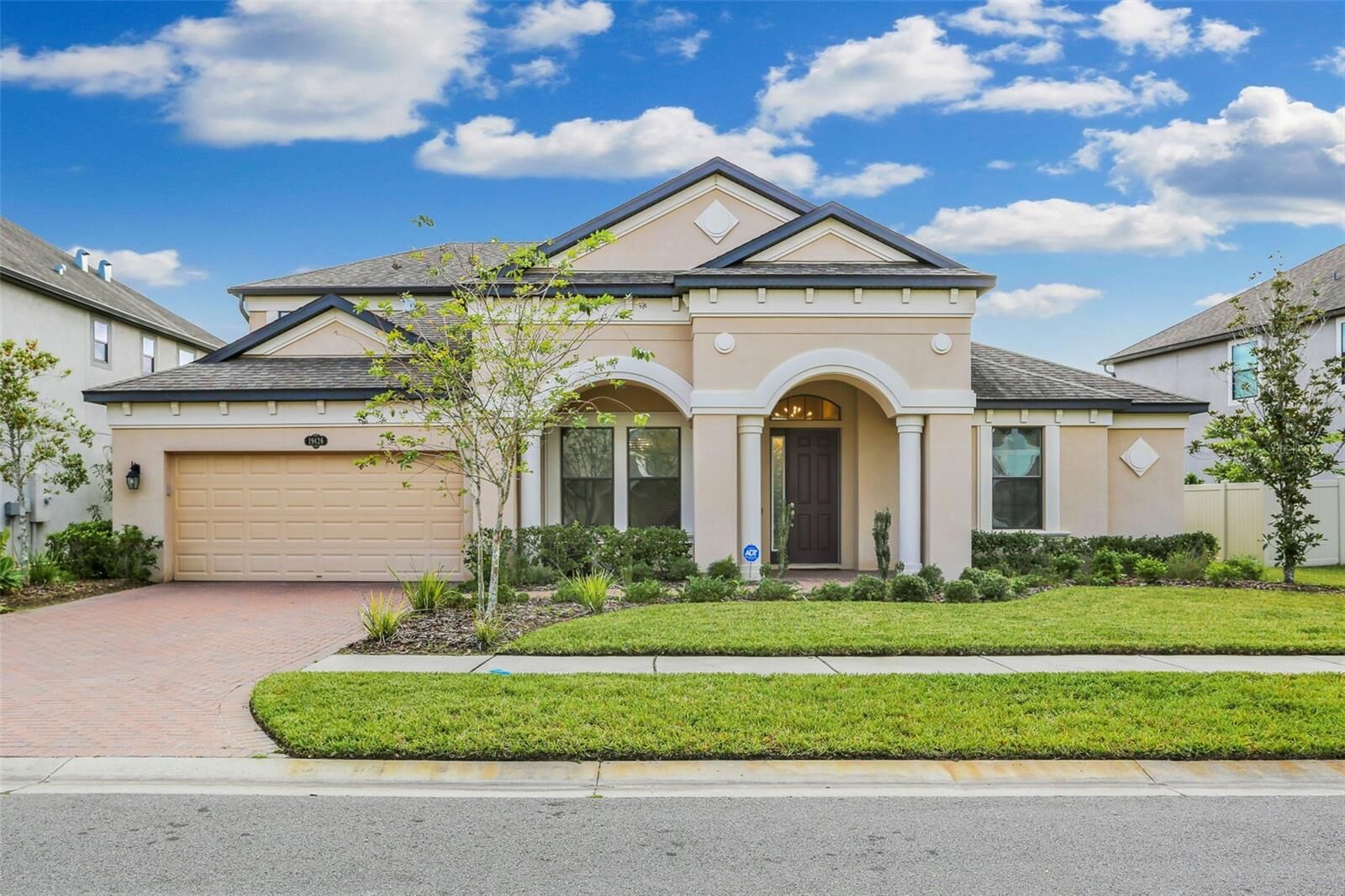 Property Photo:  19426 Whispering Brook Drive  FL 33647 