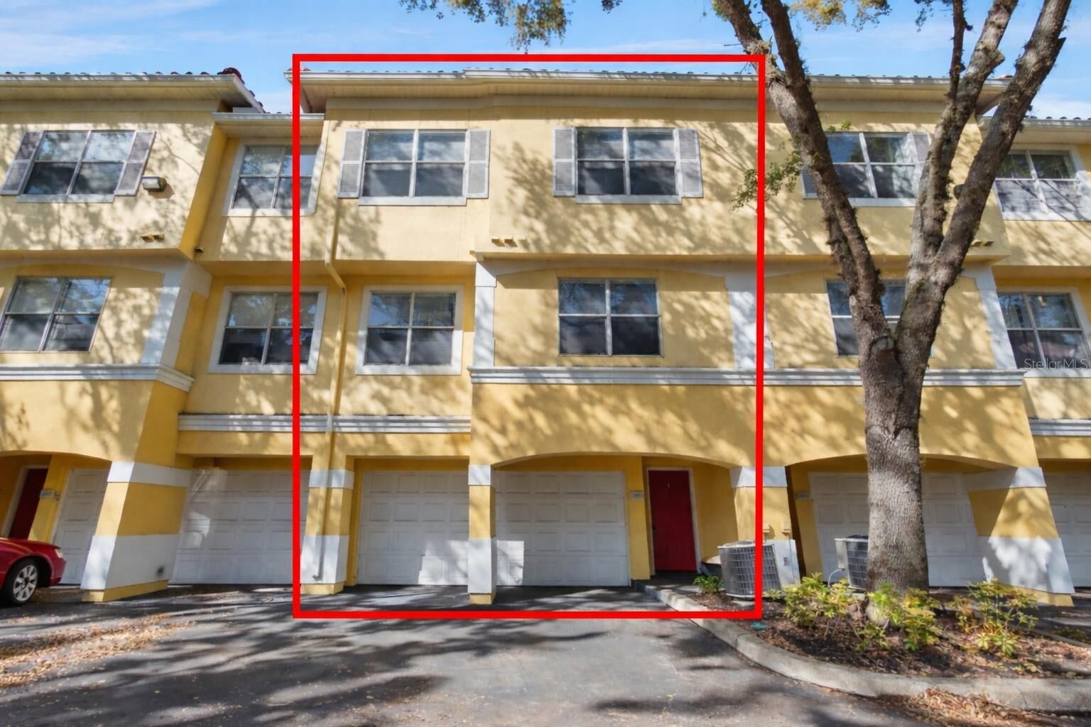 Property Photo: 2837 Shadow View Circle 2837 FL 32751