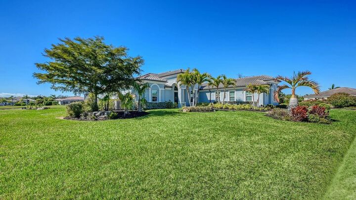 Property Photo: 4820 Vasca Drive FL 34240