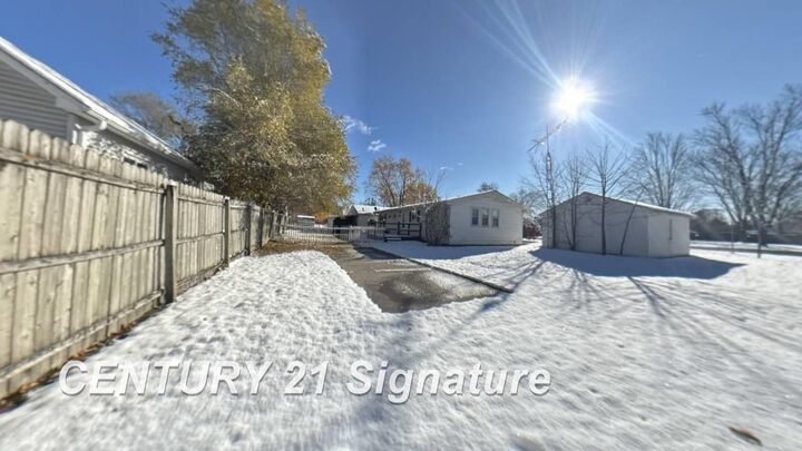 Property Photo:  530 Jefferson Street  MI 48626 