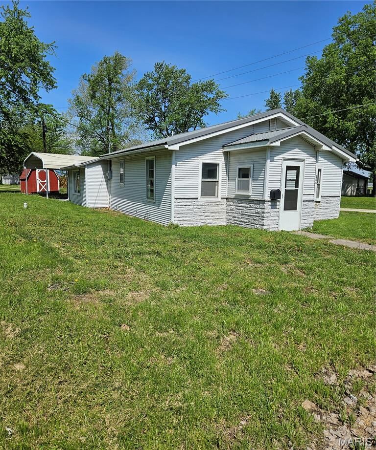 Property Photo: 304 N Shelby MO 63468