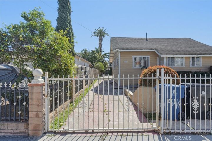 Property Photo:  540 W 93rd  CA 90044 