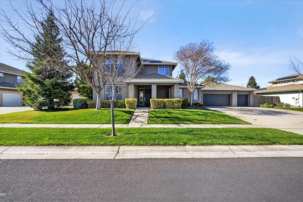 Property Photo: 2090 Roy Ranch Way CA 95961