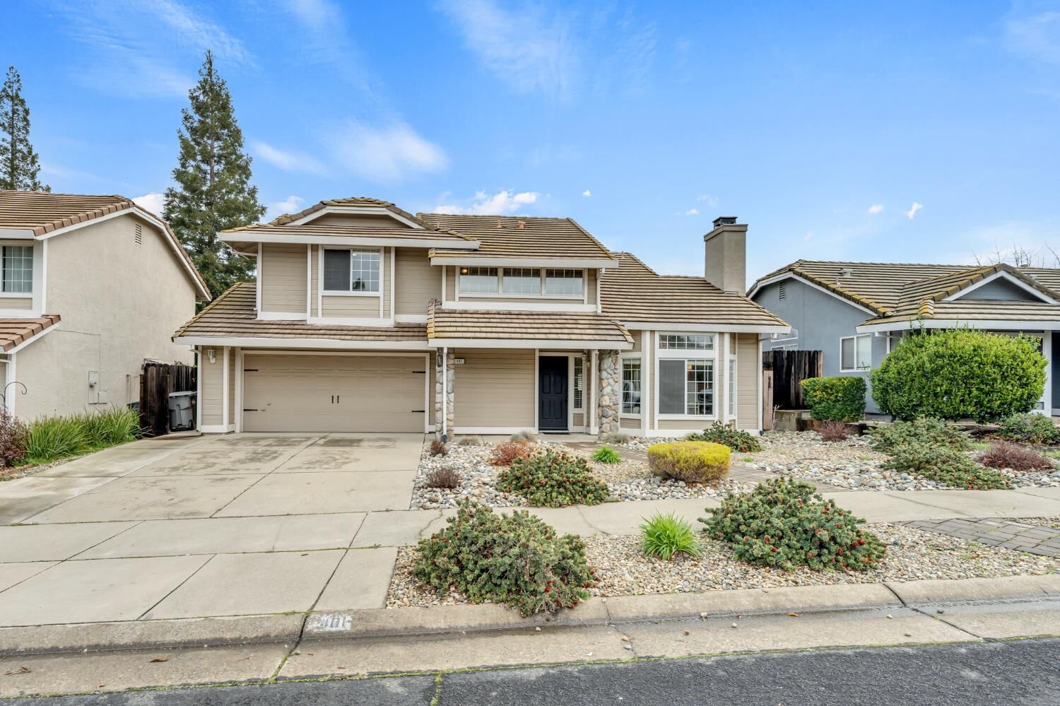 Property Photo:  401 Ruby Court  CA 95678 