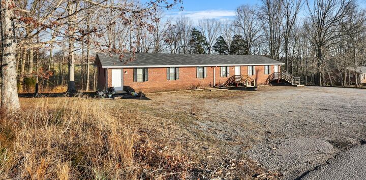 Property Photo:  1100 McDaniel Rd  TN 37043 