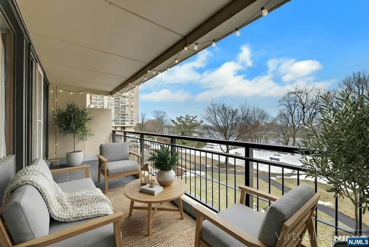 Property Photo: 2 Horizon Road #G5 NJ 07024