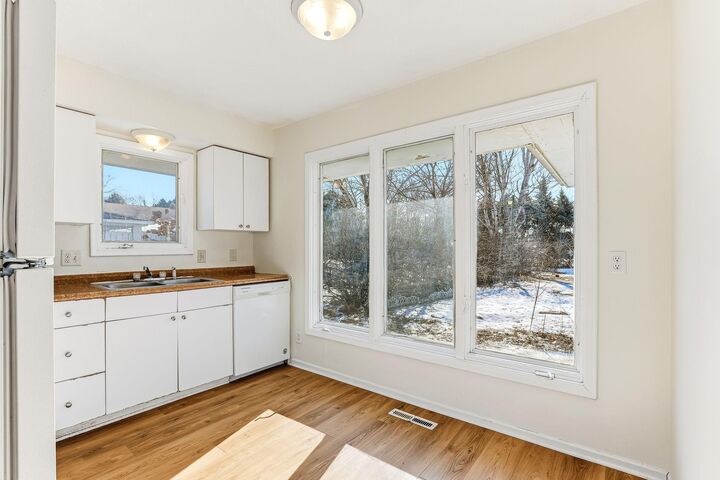 Property Photo:  1375 Skywood Lane NE  MN 55421 