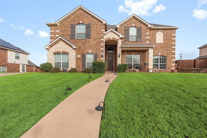 Property Photo:  609 Sunrise Drive  TX 76060 