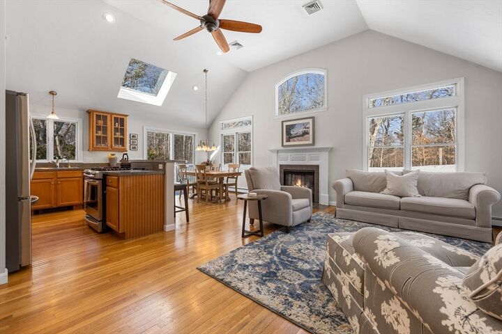 Property Photo:  4 Berry Ln  MA 02645 