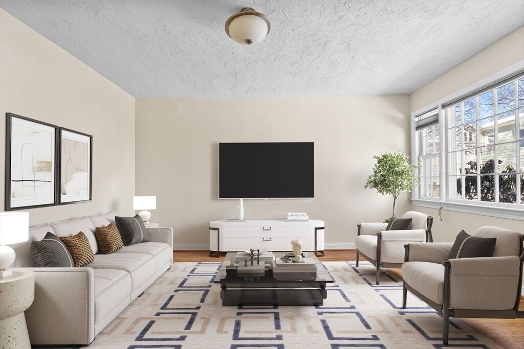 Property Photo:  9 Henry St 9  MA 02478 