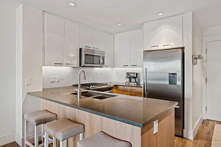 Property Photo:  510 Edmonton Trail NE 313  AB T2E 3H1 