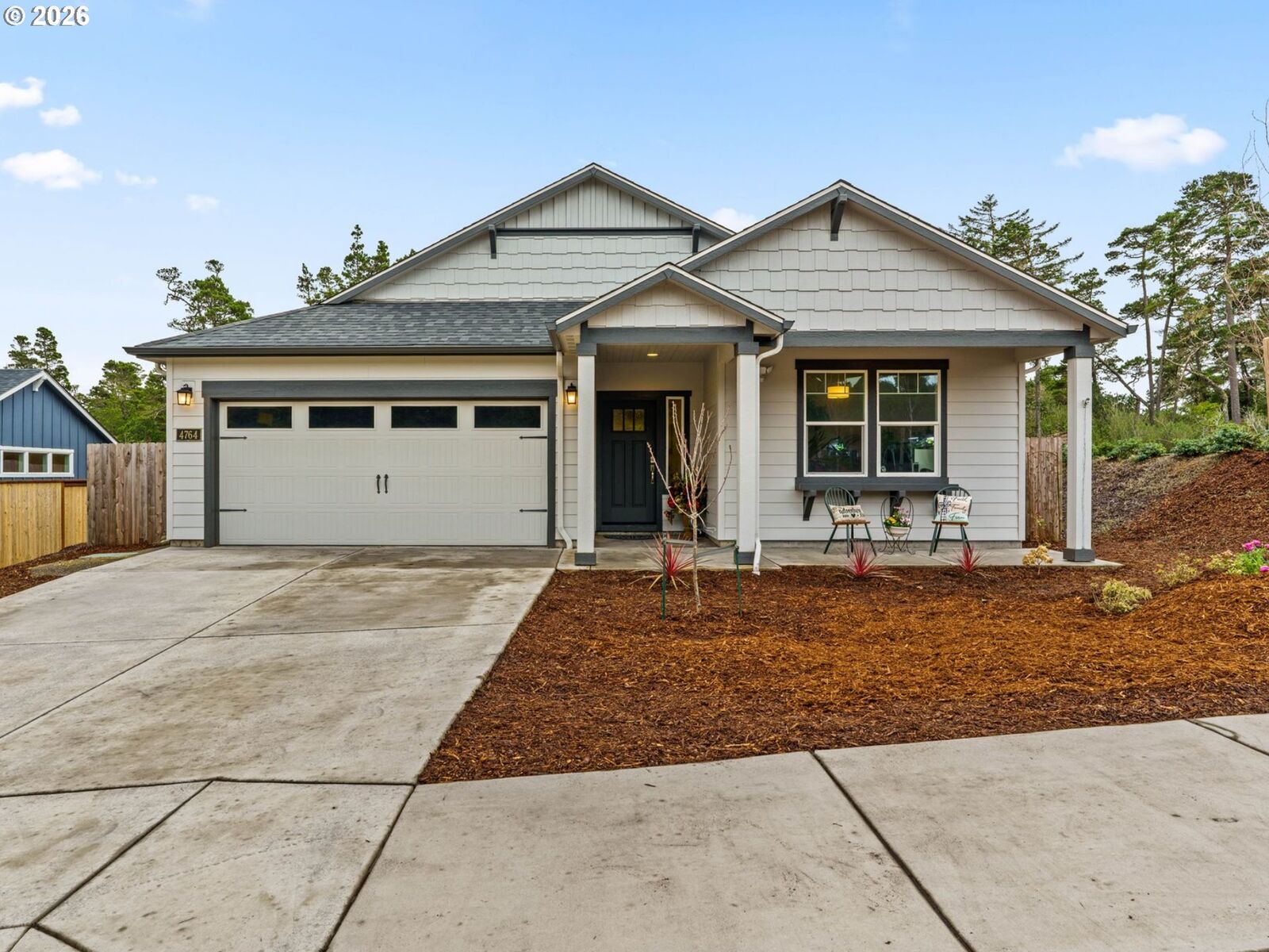 Property Photo: 4764 Stonefield Ct OR 97439