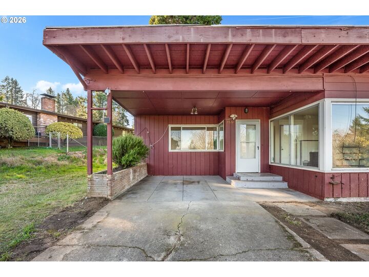 Property Photo:  2665 Hillcrest Dr  OR 97068 