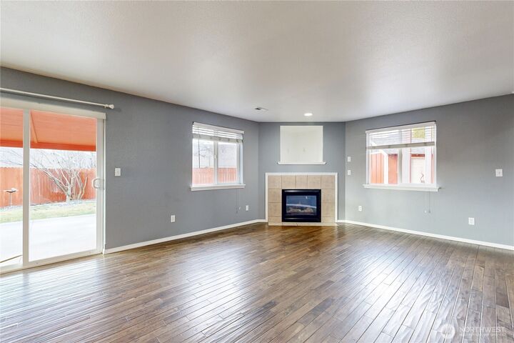 Property Photo:  1149 SE Surita Court  WA 99324 