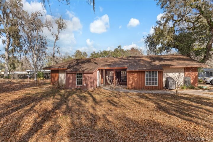 Property Photo: 8763 E Anglers Court FL 34436