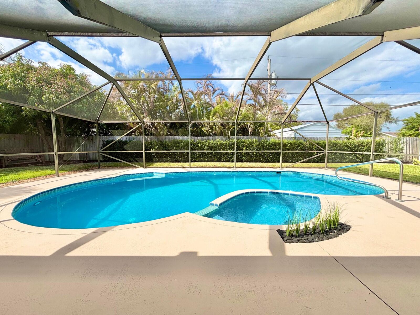 Property Photo:  14 SE Paddock Circle  FL 33469 