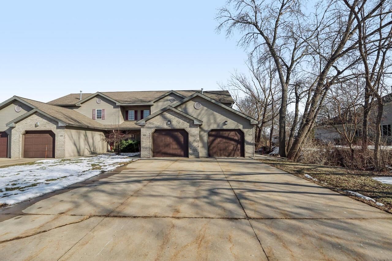 Property Photo: 123 Waverly Drive WI 53523
