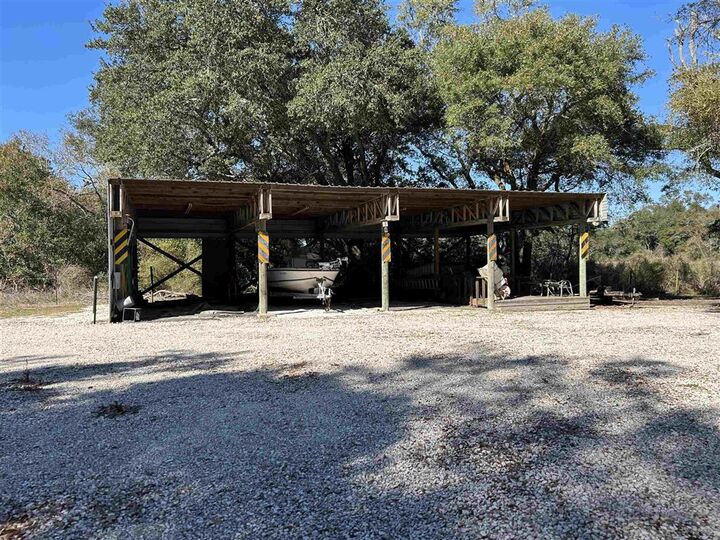 Property Photo:  996 Oak Lane  LA 70645 