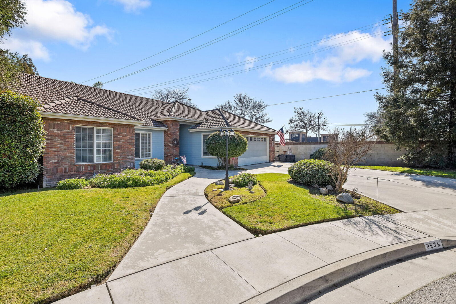 Property Photo:  3536 S Lincoln  CA 93277 