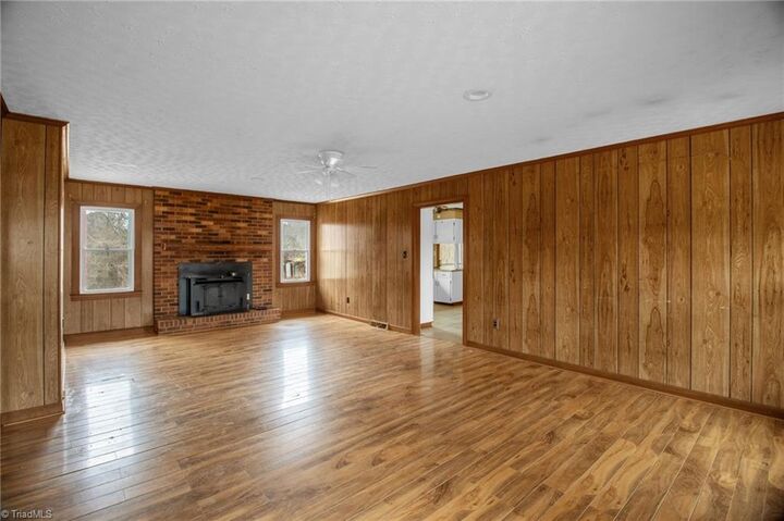 Property Photo: 2533 Reedy Creek Road NC 27295