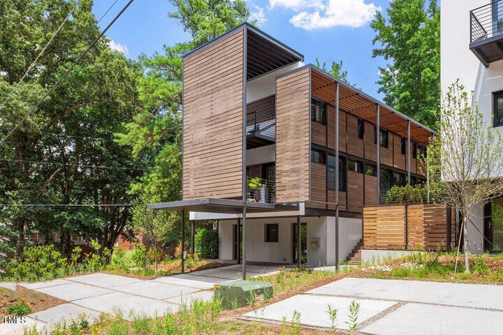 Property Photo:  922 Tower Street  NC 27607 