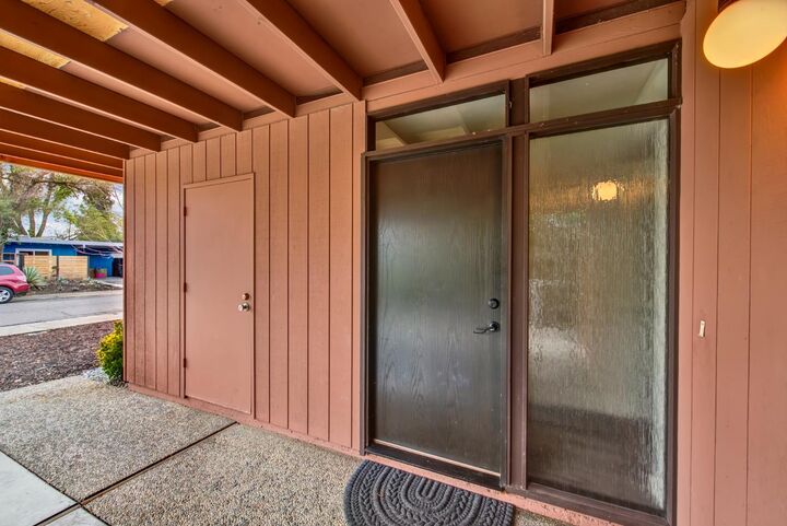 Property Photo:  607 Hermosa Place  CA 95616 