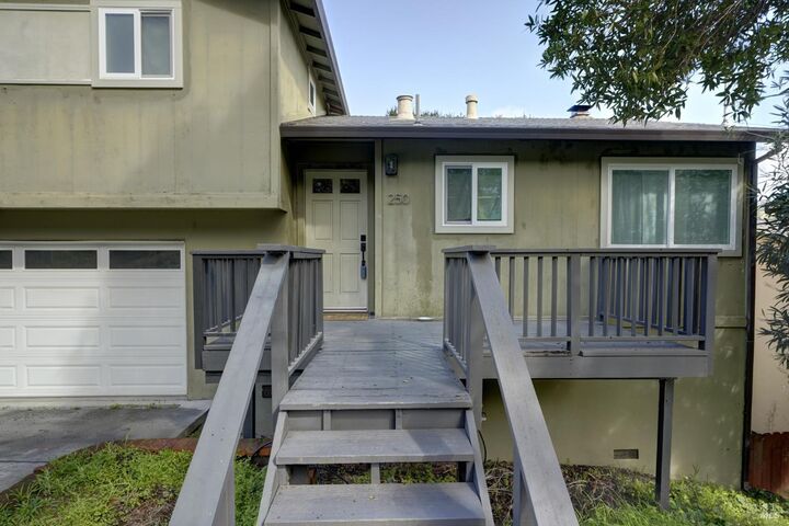Property Photo: 250 Prospect Drive CA 94901