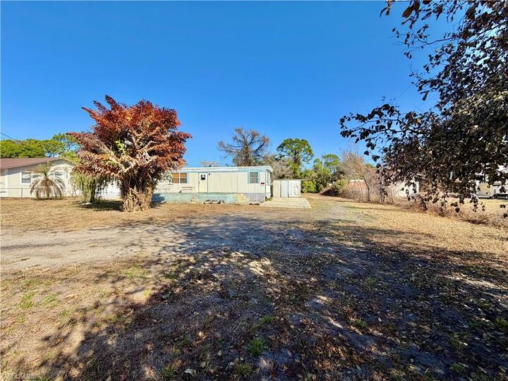 Property Photo:  2204 Tucker Ln  FL 33917 