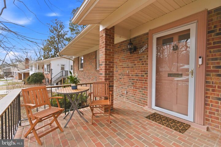 Property Photo: 2410 Drexel Street VA 22180