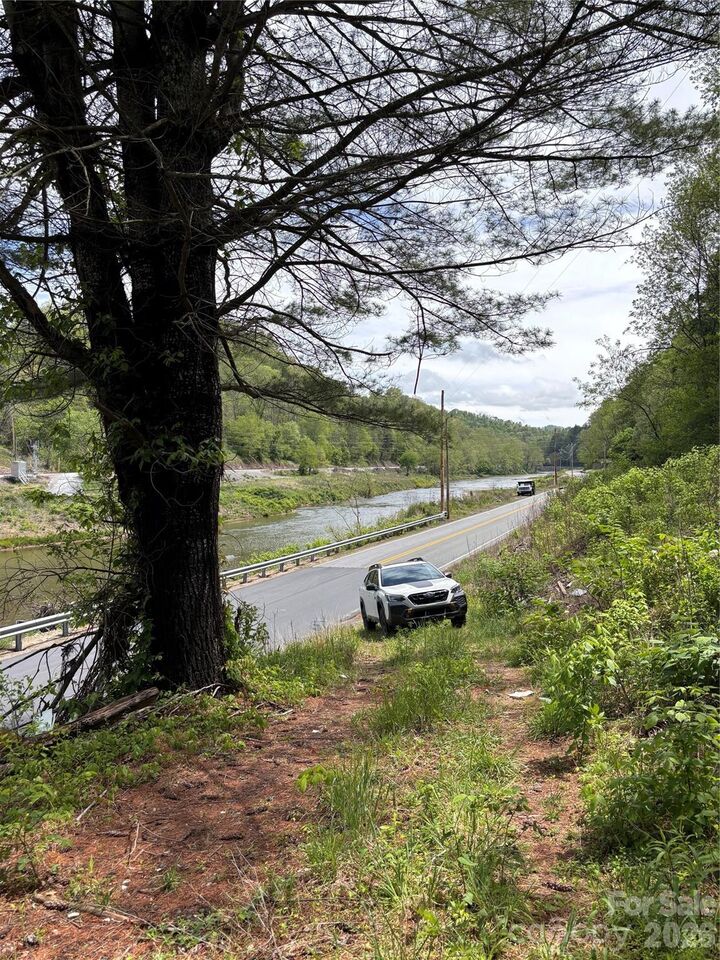 Property Photo:  0000 Nc Hwy 197 Highway  NC 28740 