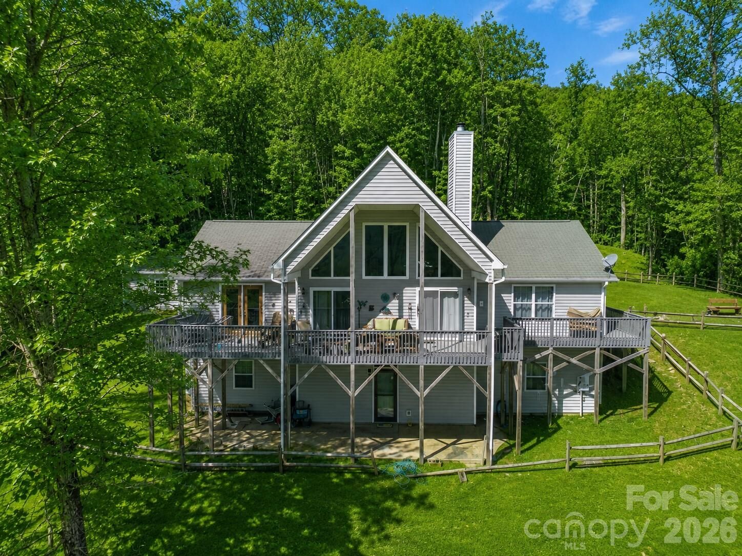 Property Photo:  872 Mountainside Drive  NC 28786 