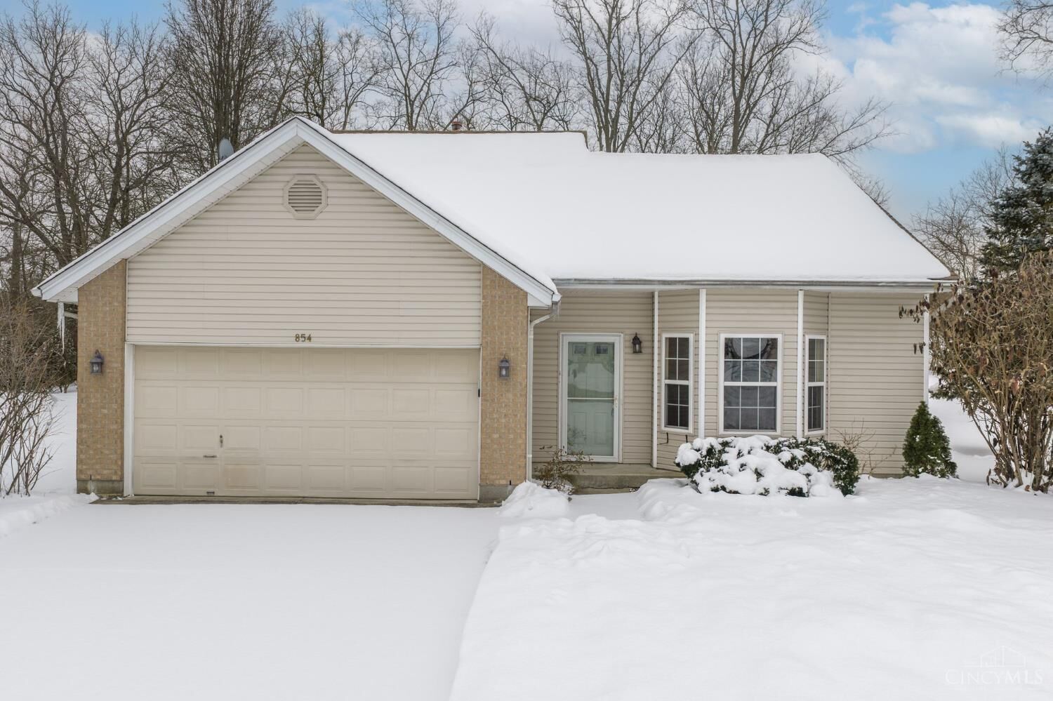 Property Photo: 854 Round Hill Court OH 45036