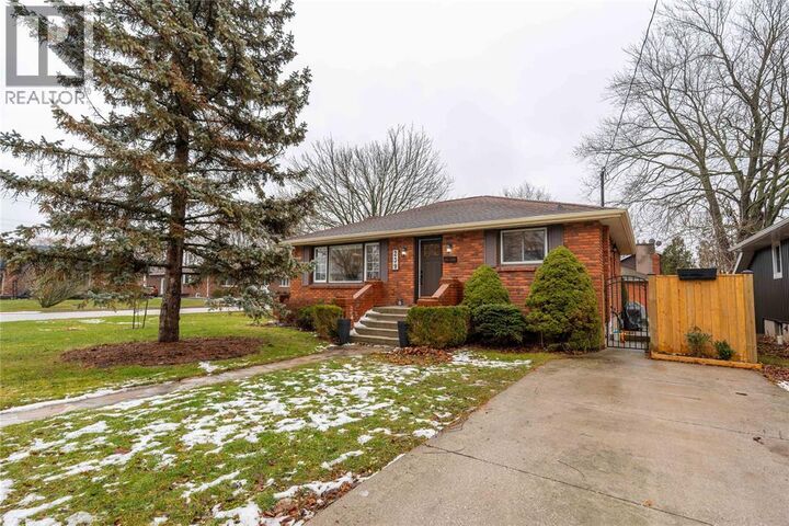 Property Photo:  239 Paget Street  ON N0N 1G0 