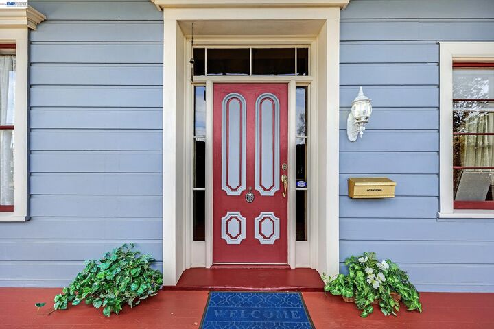 Property Photo:  2211 College Avenue  CA 94550 