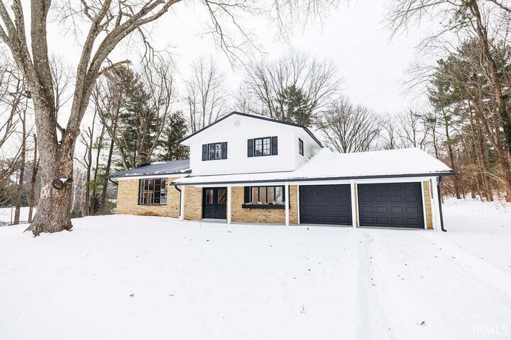 Property Photo:  633 S Ravencrest Avenue  IN 47401 