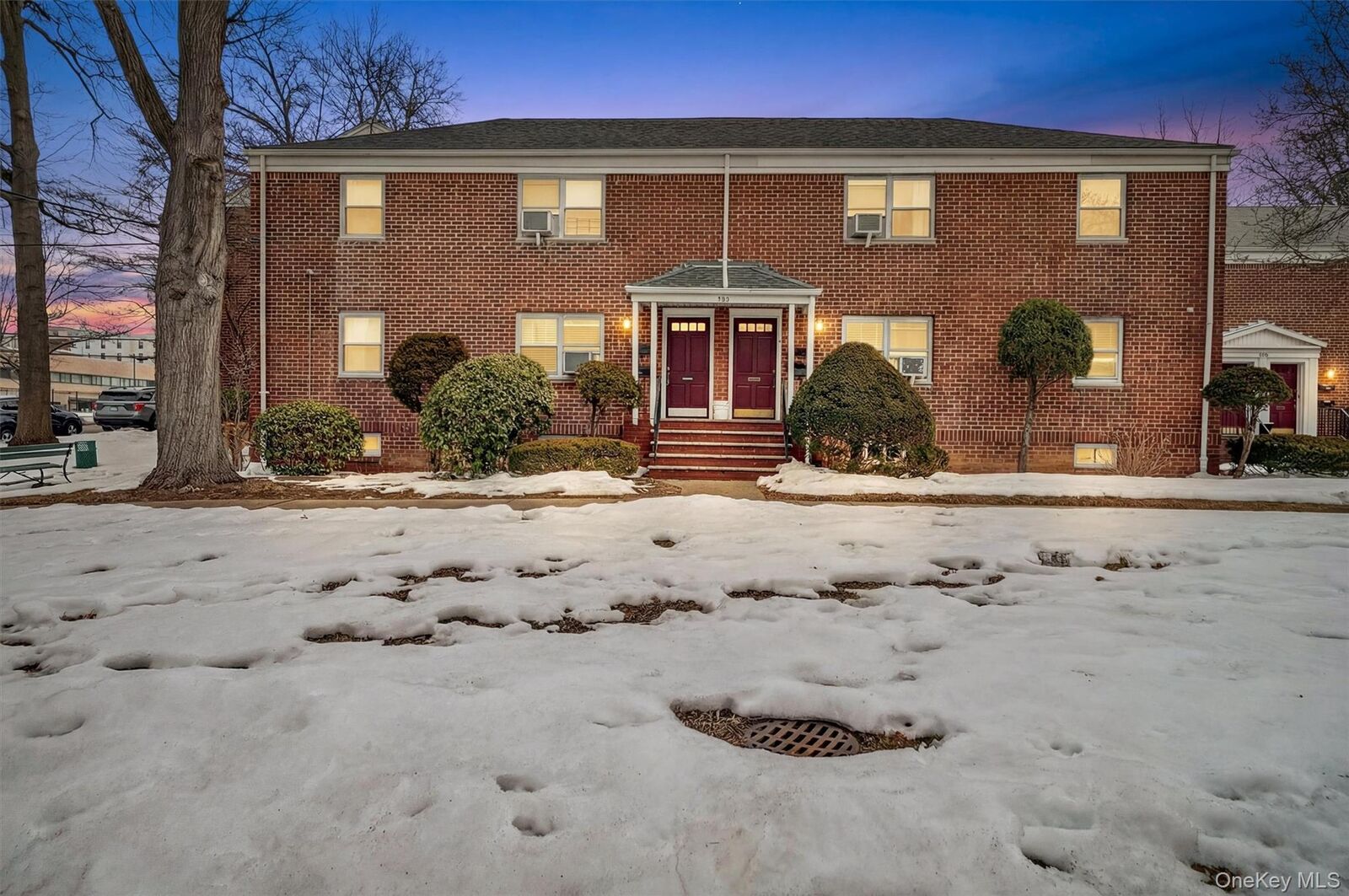 Property Photo:  540 Tuckahoe Road 3B  NY 10710 