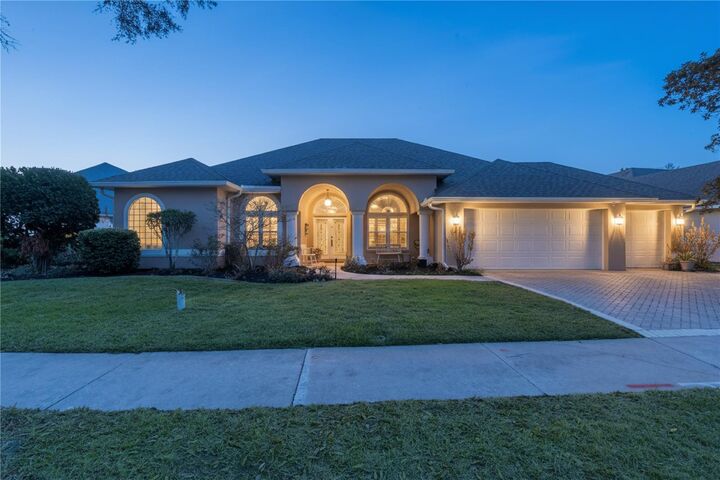 Property Photo:  1500 Edgewater Drive  FL 32757 