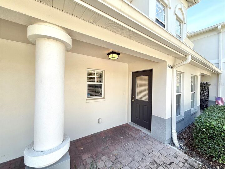 Property Photo:  9544 Charlesberg Drive  FL 33635 