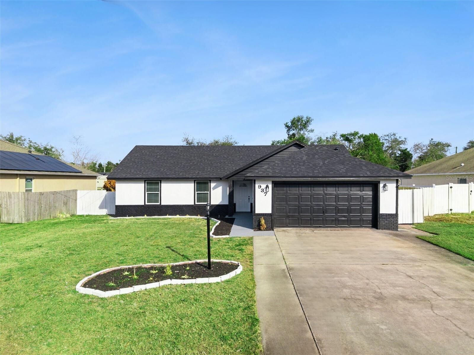 Property Photo:  937 Potomac Avenue  FL 32738 