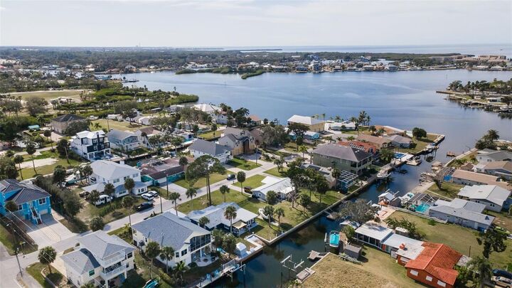 Property Photo: 5433 Bluepoint Drive FL 34668