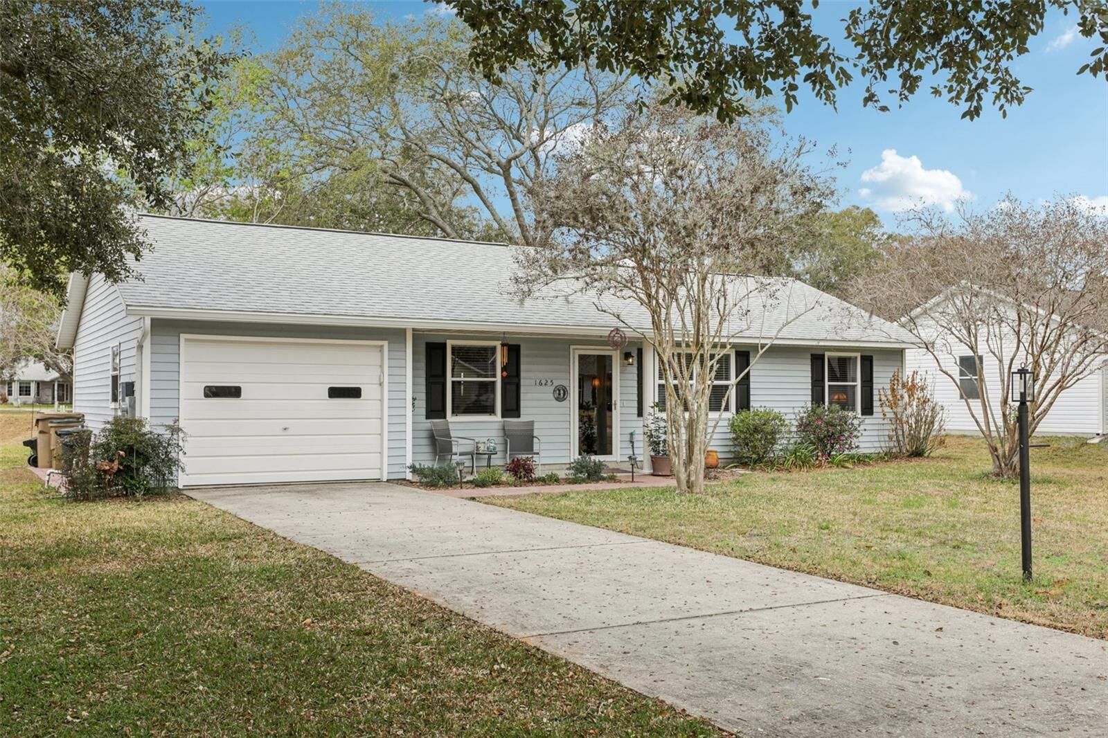 Property Photo:  1625 New Abbey Avenue  FL 34788 