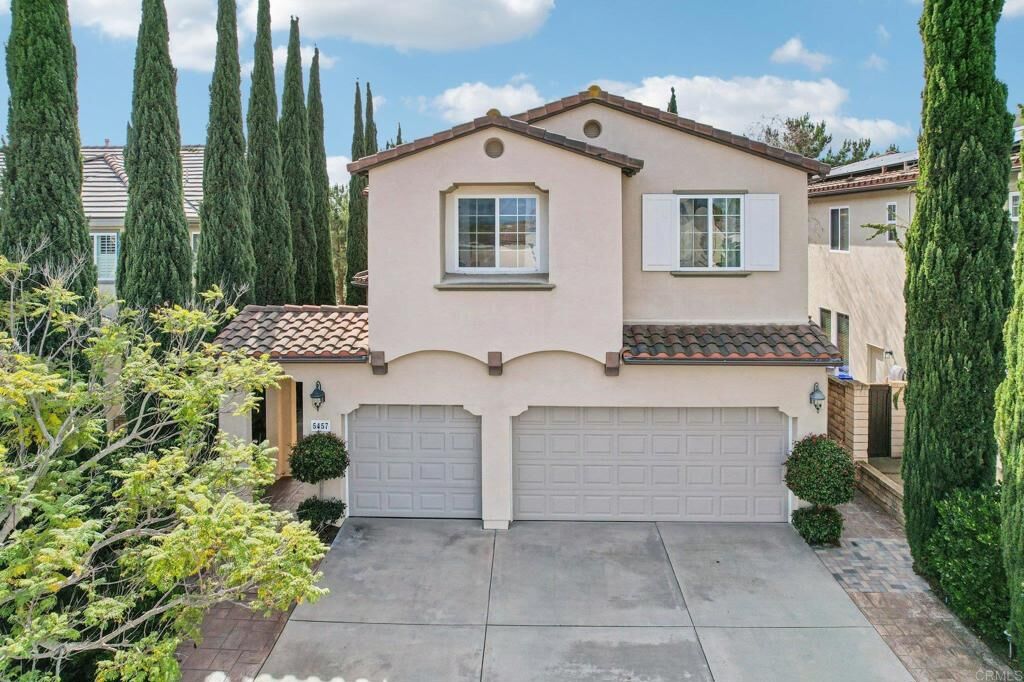 Property Photo:  5457 White Oak Lane  CA 92130 