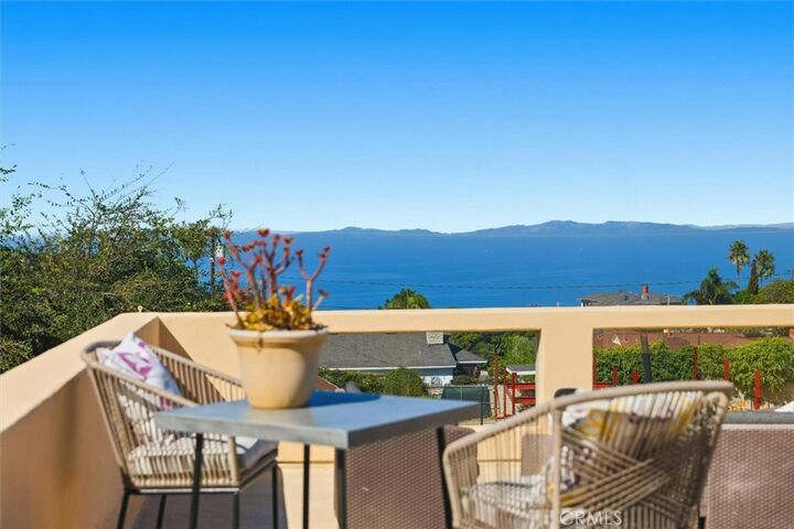 Property Photo: 120 Via Alameda CA 90277