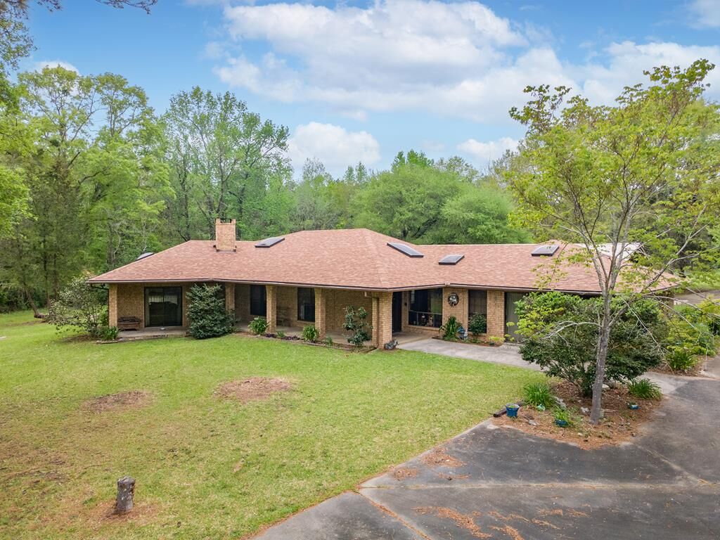 Property Photo:  201-A Magasco Drive  TX 75968 