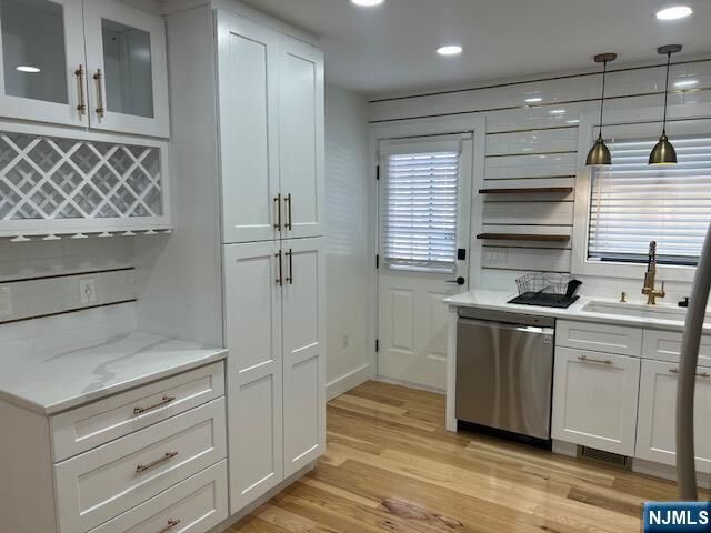 Property Photo:  17 Zabriskie Street 1705  NJ 07601 