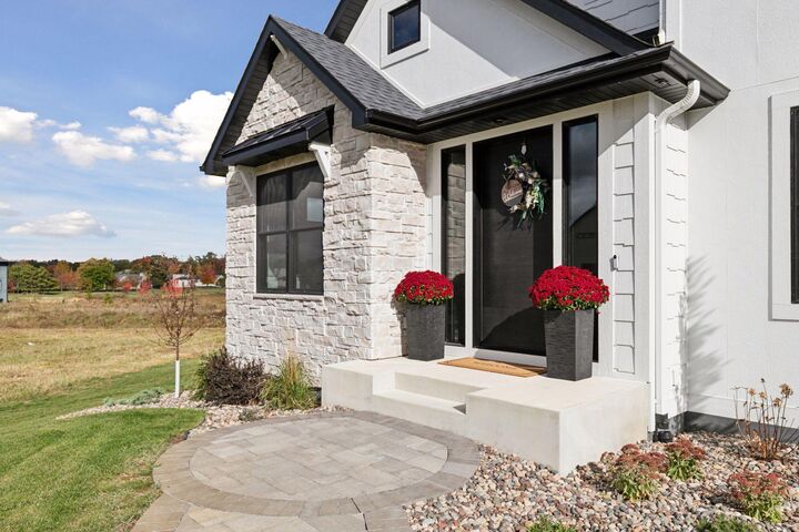 Property Photo: 2702 Mayo Prairie Lane SW MN 55902