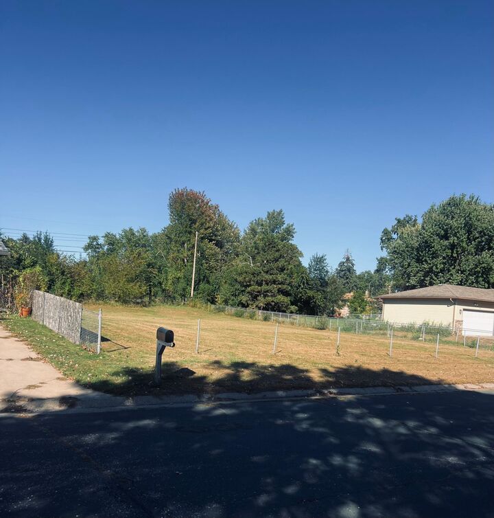 Property Photo:  3xx Belmont Lane E  MN 55117 